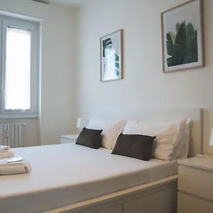 Appartamento L'arche Comfort & Relax - House In The Trees, Milano