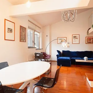 Appartamento Navigli Design With Balcony, Milano